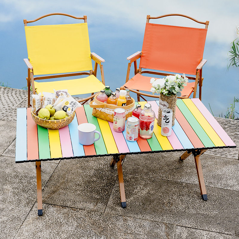 Sedia Kermit colorata, tavolo  - Outdoor Furniture Vendors recensione e prezzo